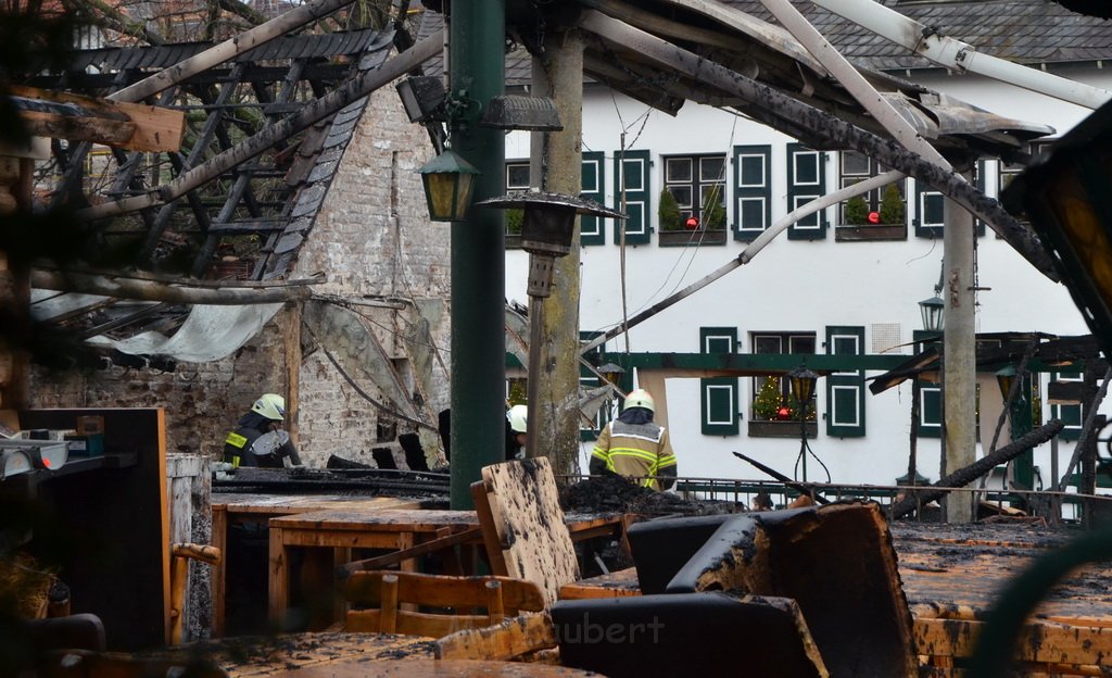 Feuer 3 Zum Treppchen Koeln Rodenkirchen Kirchstr Steinstr P372.JPG - Miklos Laubert